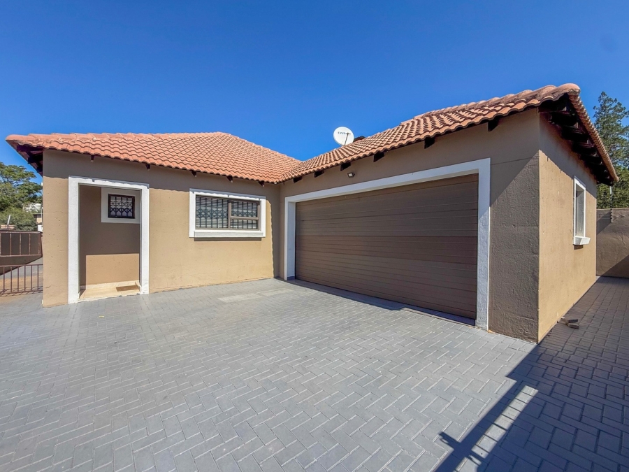 3 Bedroom Property for Sale in Melodie North West